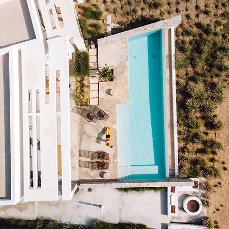 Hidden Hill Naxos Kastrákion