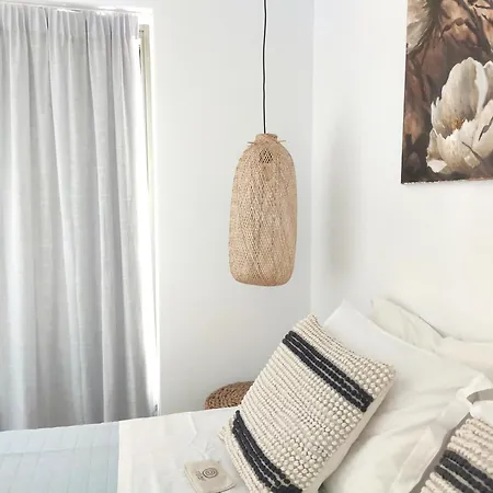 Hidden Hill Naxos Vila