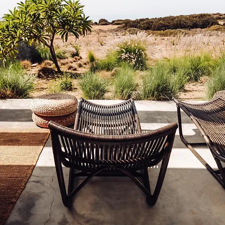 Hidden Hill Naxos * Kastrákion